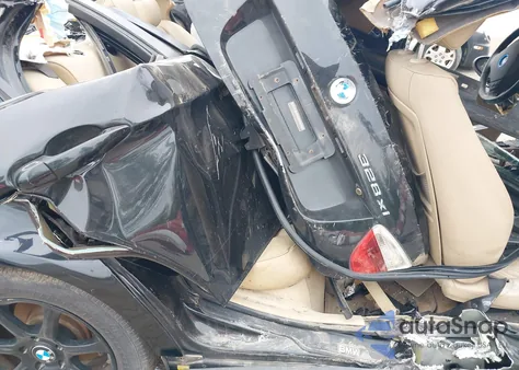 2007 BMW 328Xi z USA, uszkodzony, nr VIN WBAVC73507KP32475